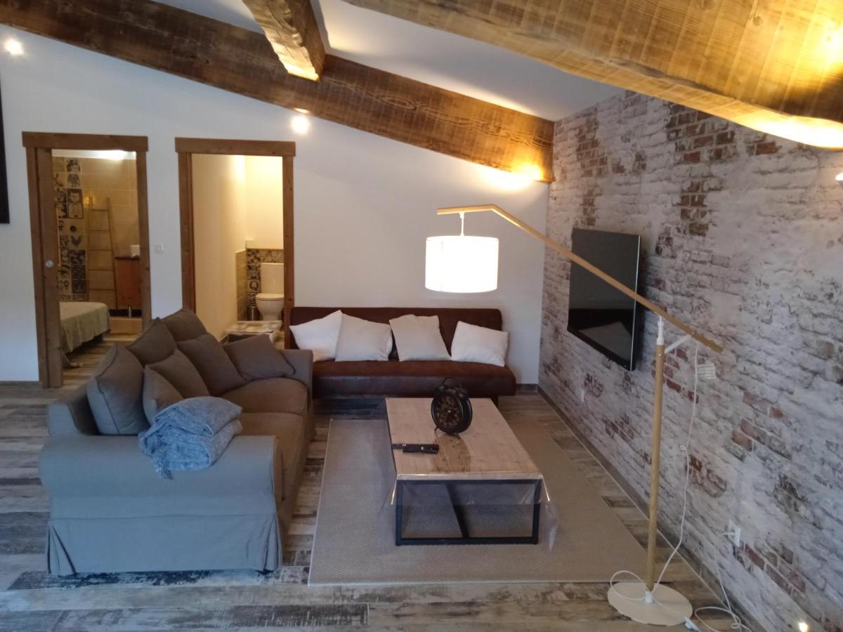 Gite Du Mas De La Finiere ,Avec Spa Interieur Châteaurenard Exteriör bild